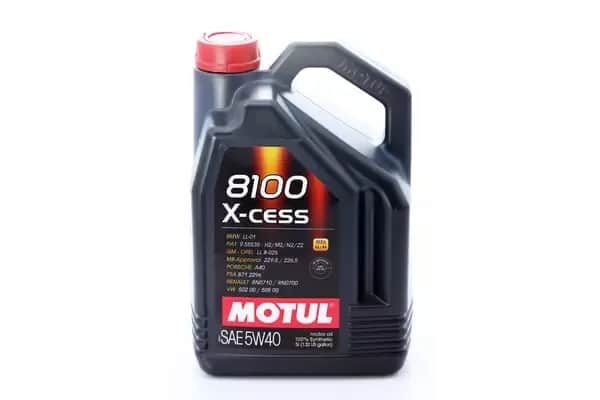 Motul 8100 X-cess 5W-40: Czy to olej dla Twojego silnika?