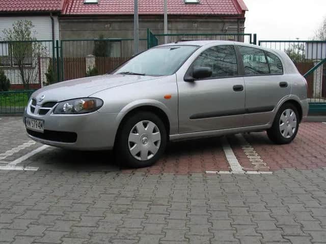 Ile litrów ma bak Nissan Almera? N15, N16, Tino, rezerwa